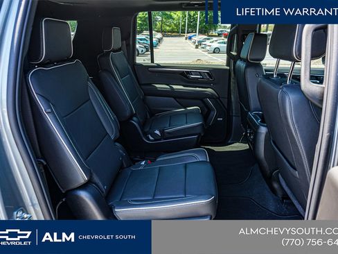 New 2025 Chevrolet Suburban Premier w/ Sun And Tow Package AWD/4WD image 22