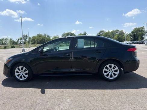 Used 2024 Toyota Corolla LE FWD image 12