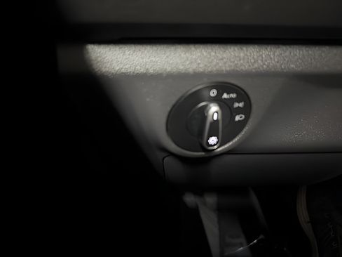 Used 2021 Volkswagen Jetta R-Line FWD image 21