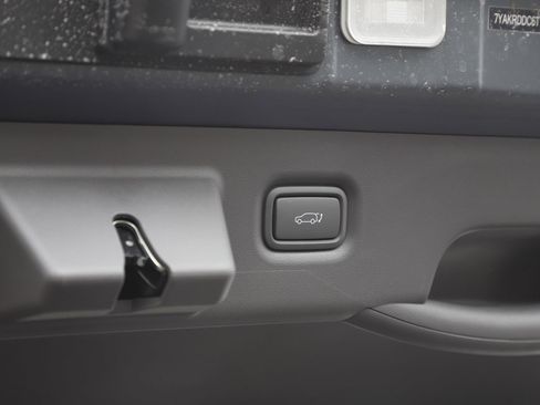 New 2026 Hyundai Ioniq 5 Limited image 8