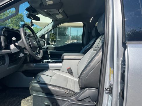 Used 2024 Ford F350 XLT w/ XLT Premium Package AWD/4WD image 9