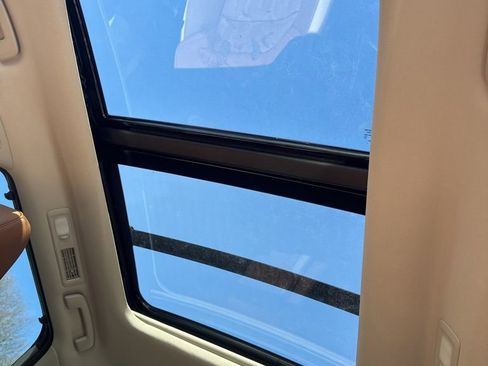 New 2026 Nissan Pathfinder Platinum image 38