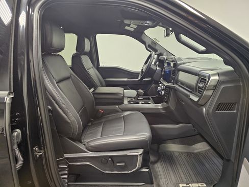 Used 2024 Ford F150 Lariat w/ FX4 Off-Road Package image 16