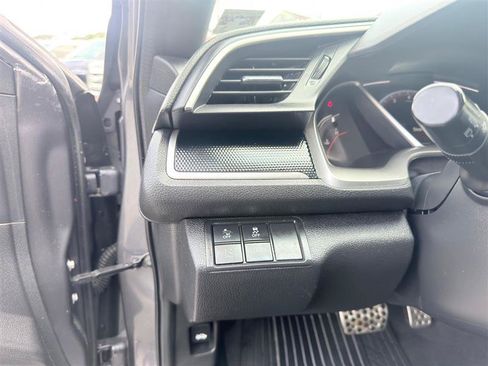 Used 2020 Honda Civic Sport image 11