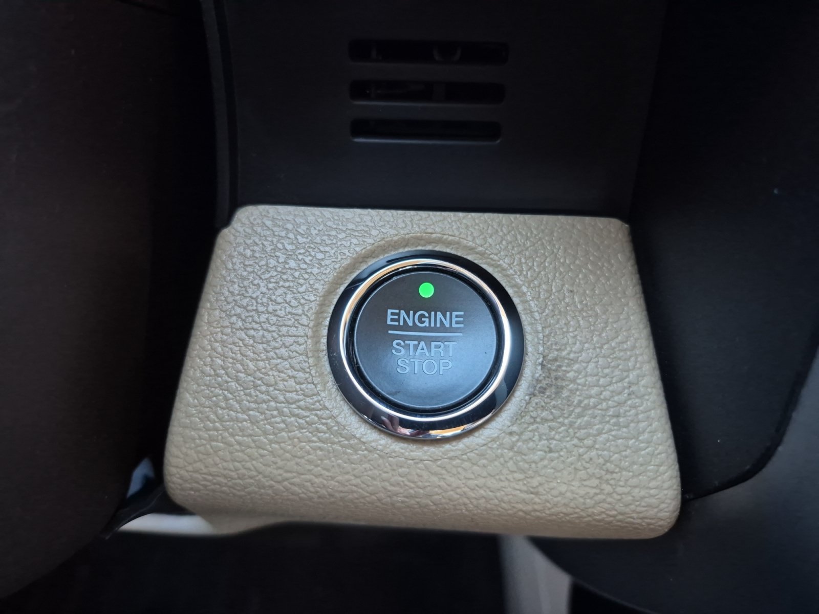 Used 2019 Ford F150 Lariat w/ Equipment Group 501A Mid AWD/4WD image 34