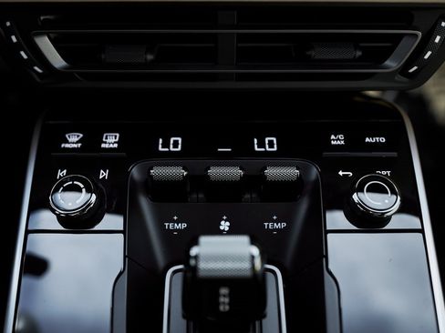 Used 2024 Porsche 911 Turbo S image 65