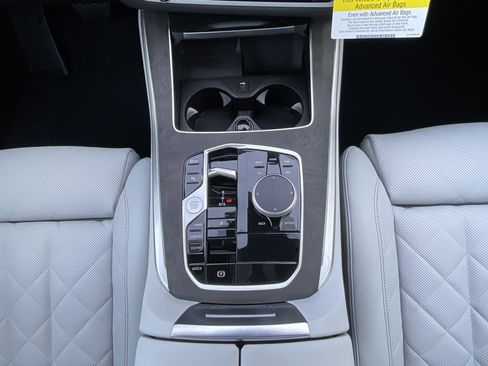 New 2026 BMW X5 sDrive40i w/ Climate Comfort Package image 19