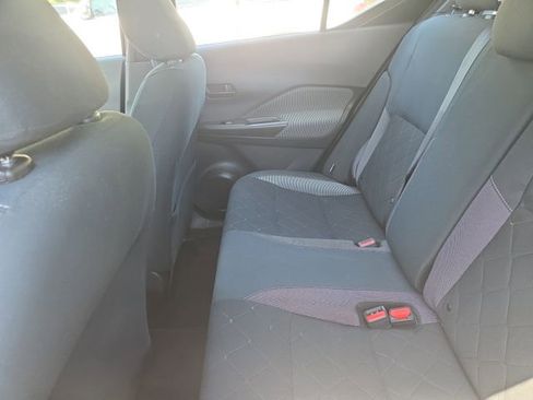 Used 2020 Nissan Kicks S FWD image 10