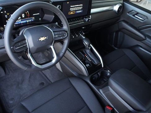 New 2026 Chevrolet Colorado LT image 2