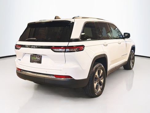 Used 2022 Jeep Grand Cherokee Limited 4xe w/ Luxury Tech Group II image 9