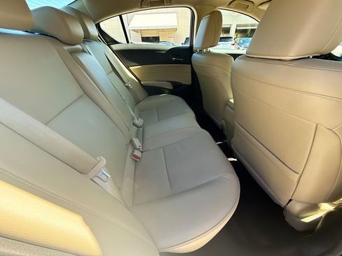 Used 2017 Acura ILX w/ Premium Package image 28