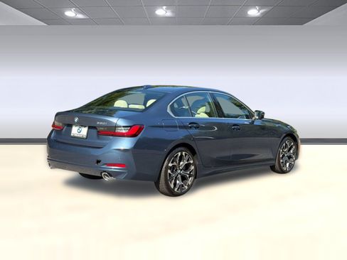 New 2026 BMW 330i Sedan w/ Convenience Package RWD image 9