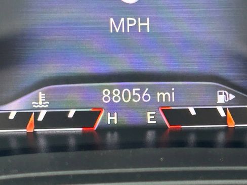 Used 2019 Jeep Cherokee Limited AWD/4WD image 29
