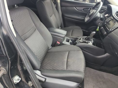 Used 2019 Nissan Rogue S FWD image 33