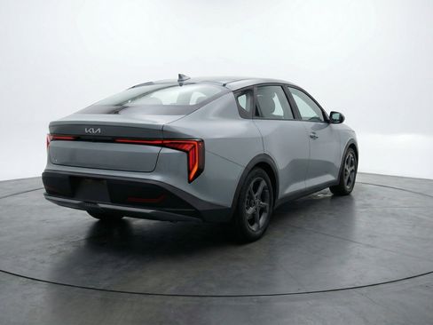 Used 2025 Kia K4 FWD image 9