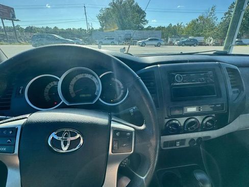 Used 2012 Toyota Tacoma PreRunner w/ Convenience Pkg image 16