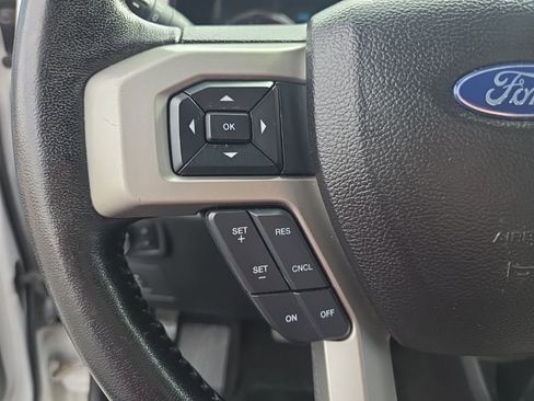 Used 2017 Ford F150 Lariat image 23