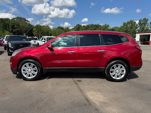 Used 2014 Chevrolet Traverse LT AWD/4WD image 2