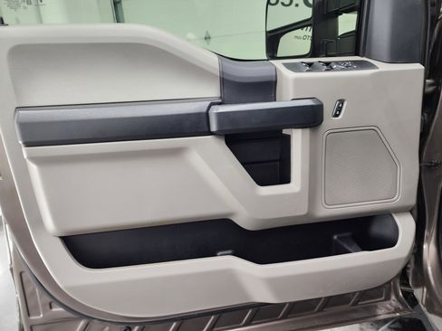 Used 2022 Ford F250 XL w/ STX Appearance Package image 39