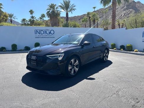 Used 2021 Audi e-tron Prestige w/ Prestige Package AWD/4WD image 1