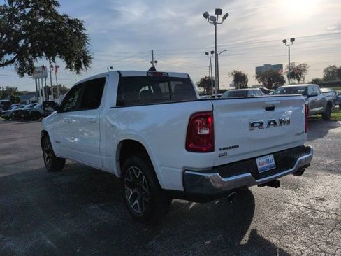 Used 2025 RAM 1500 Laramie AWD/4WD image 6
