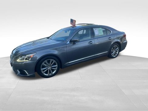 Used 2015 Lexus LS 460 AWD w/ Comfort Package image 5