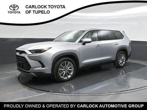 Used 2024 Toyota Grand Highlander Platinum image 1