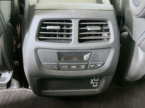 Used 2022 Honda Pilot Special Edition image 18