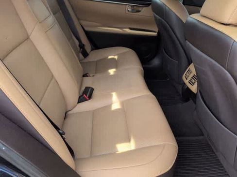 Used 2017 Lexus ES 350 w/ Navigation System Package image 21