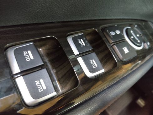 Used 2019 Kia Sorento FWD image 27