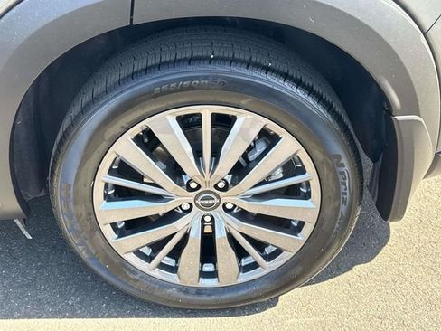 Certified 2024 Nissan Pathfinder SL w/ SL Premium Package FWD image 33