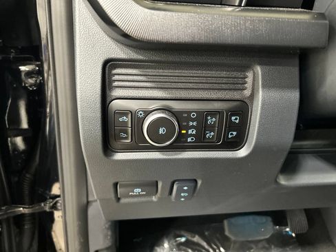 New 2026 Ford F450 Platinum w/ FX4 Off-Road Package AWD/4WD image 13