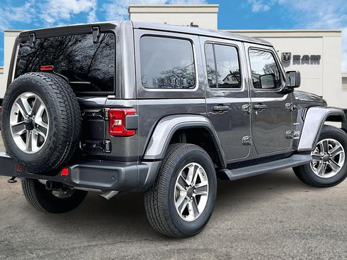 Certified 2021 Jeep Wrangler Unlimited Sahara image 2