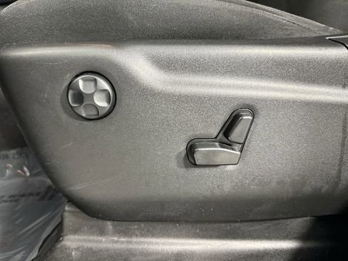 Used 2023 Dodge Durango SXT image 21