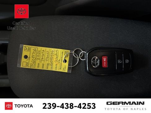 Used 2024 Toyota Corolla Cross LE image 21