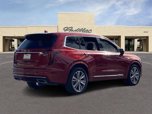 Certified 2025 Cadillac XT6 Premium Luxury w/ Platinum Package image 5