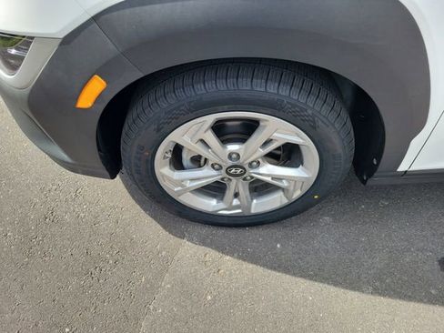 Used 2022 Hyundai Kona SEL FWD image 6