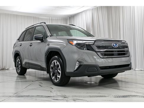 Used 2026 Subaru Forester Premium w/ Base/Premium Package AWD/4WD image 2