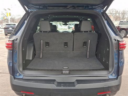 Certified 2023 Chevrolet Traverse LT w/ LT Premium Package image 30