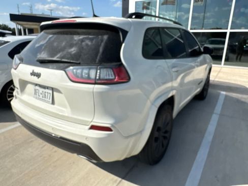 Used 2019 Jeep Cherokee High Altitude AWD/4WD image 5