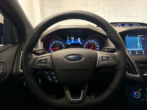 Used 2016 Ford Focus RS image 17