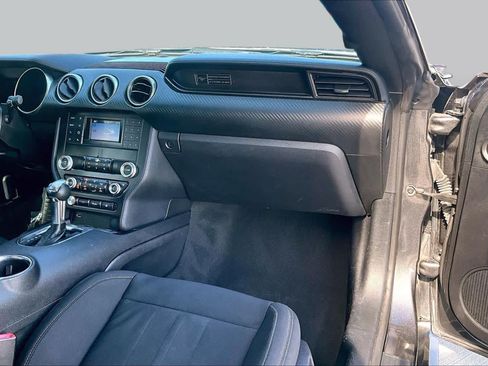 Used 2020 Ford Mustang Coupe RWD image 17