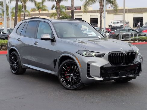 Used 2026 BMW X5 xDrive40i w/ M Sport Package AWD/4WD image 2
