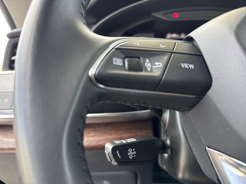 Used 2019 Audi Q8 Premium Plus AWD/4WD image 22