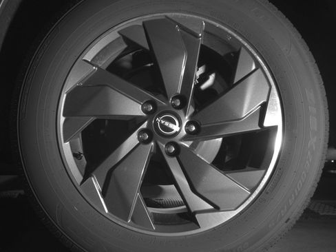 Used 2025 Nissan Rogue SV FWD image 14