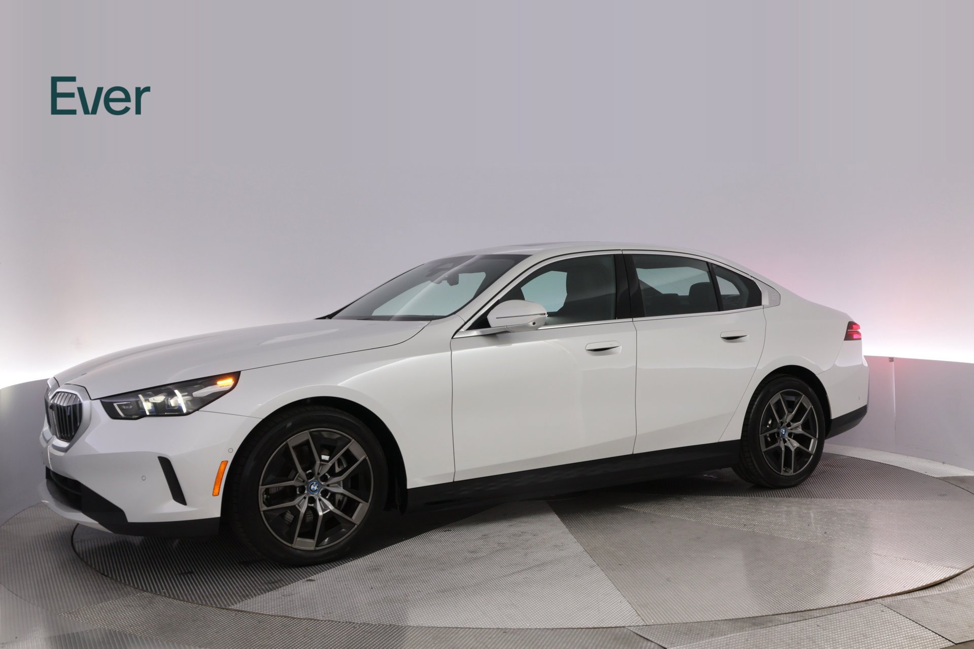 Used 2025 BMW i5 xDrive40 w/ Premium Package AWD/4WD image 18