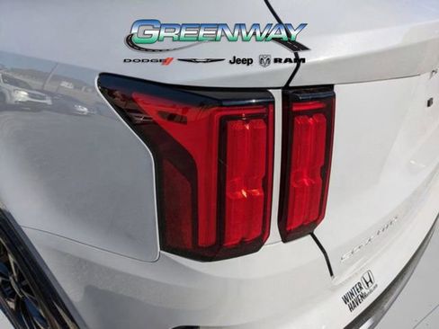 Used 2023 Kia Sorento SX AWD/4WD image 27