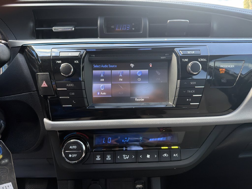 Used 2016 Toyota Corolla LE FWD image 45