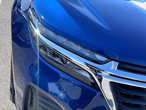 Used 2022 Chevrolet Equinox LS image 31