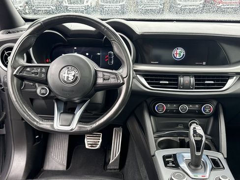 Used 2024 Alfa Romeo Stelvio Ti AWD/4WD image 7